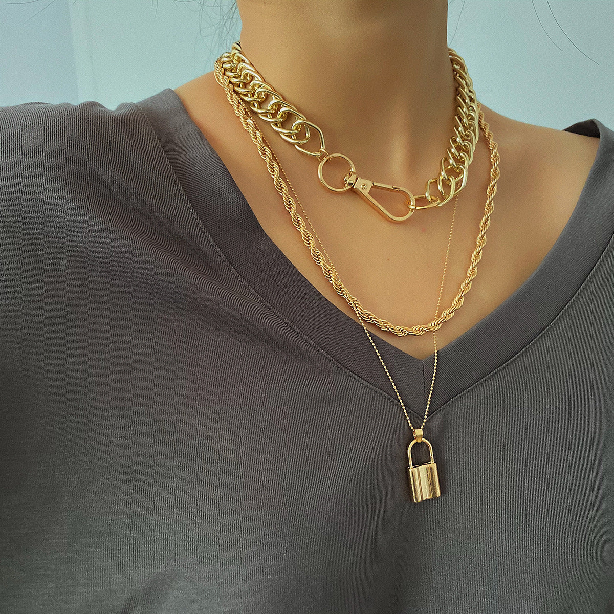 Multi-layer chain mixed sweater chain