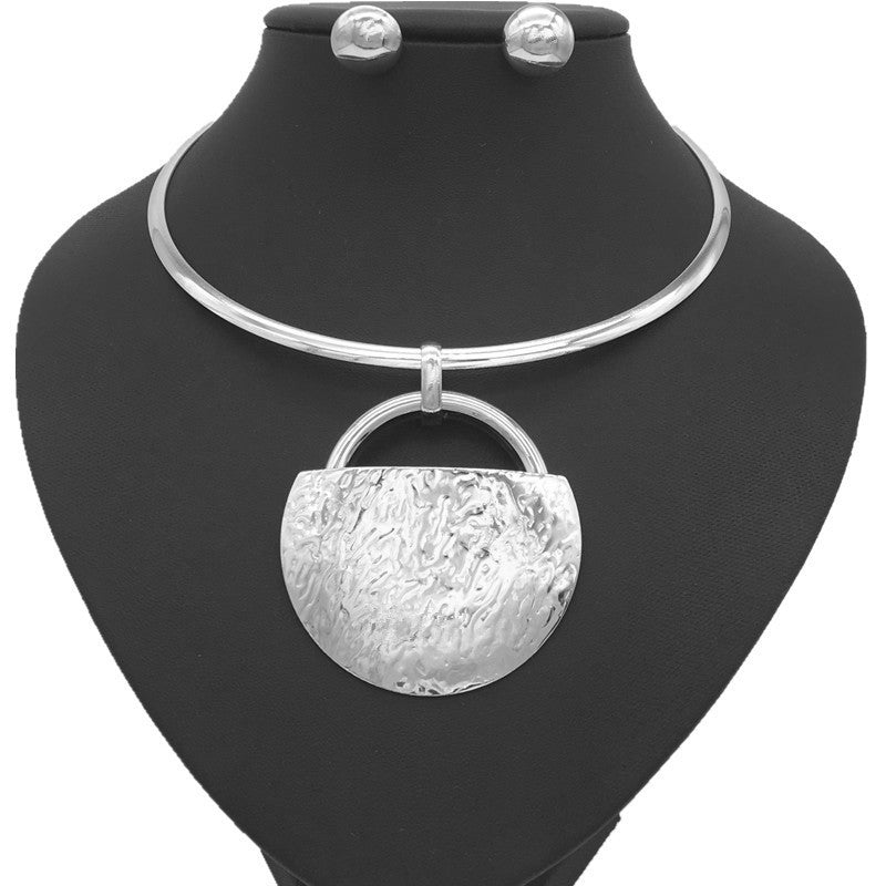 Punk Necklace Simple Pendant Necklace Collar Set
