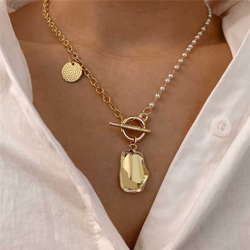 Creative Retro Pearl Irregular Metal Piece Necklace