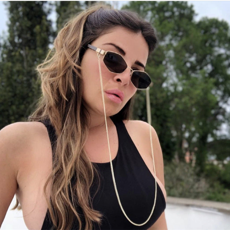 Fashion Chain Irregular Frame Sunglasses