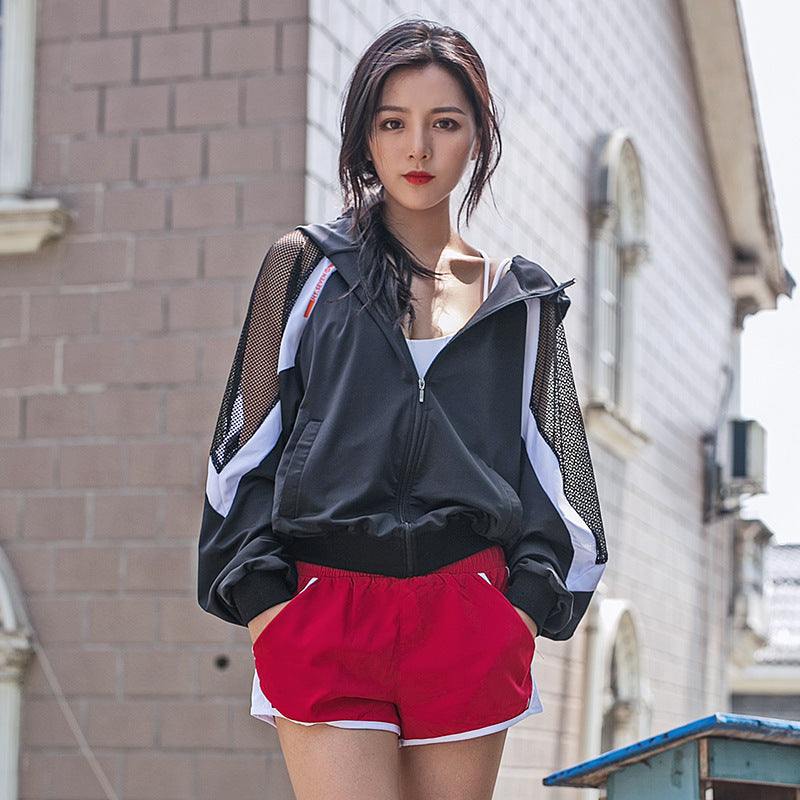 Mesh stitching breathable jacket