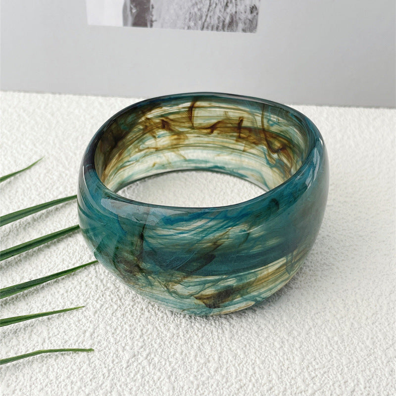 Resin Oval Wide Geometric Blooming Bracelet