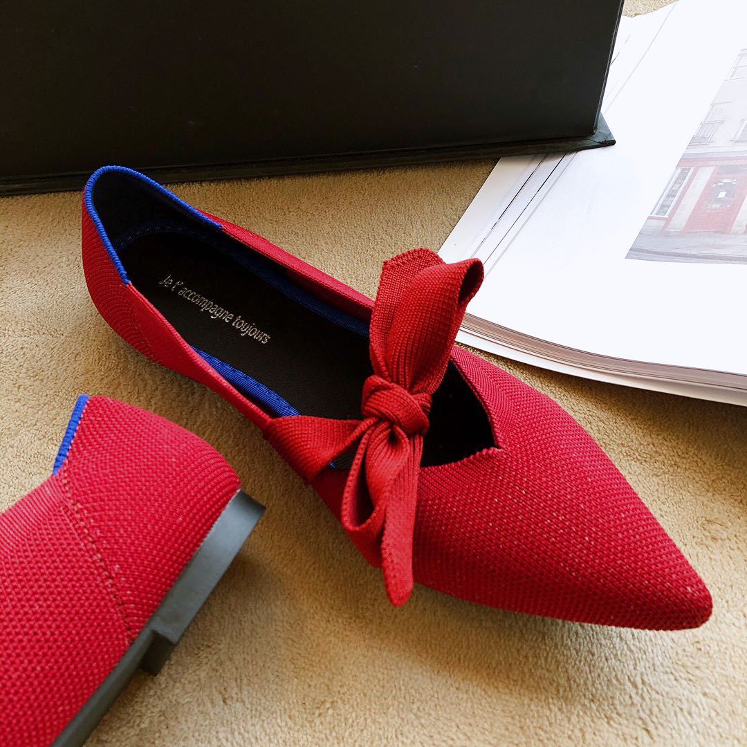 Mary Jane women's shoes with pointed bow