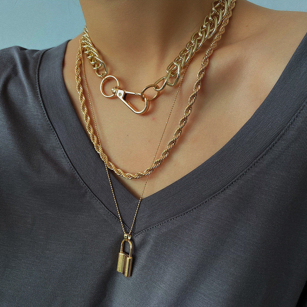 Multi-layer chain mixed sweater chain