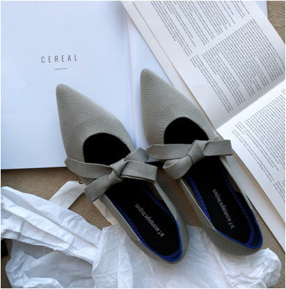 Mary Jane women's shoes with pointed bow