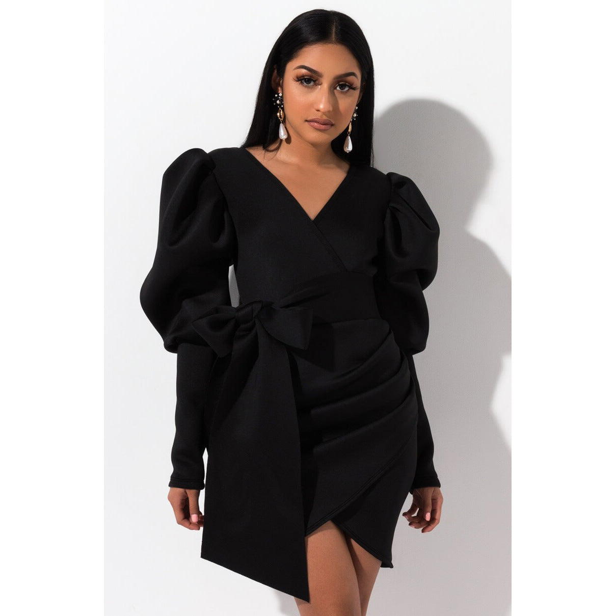 V-neck puff sleeve bow tie dress