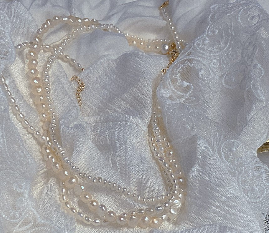 Women's Irregular Pearl Necklace