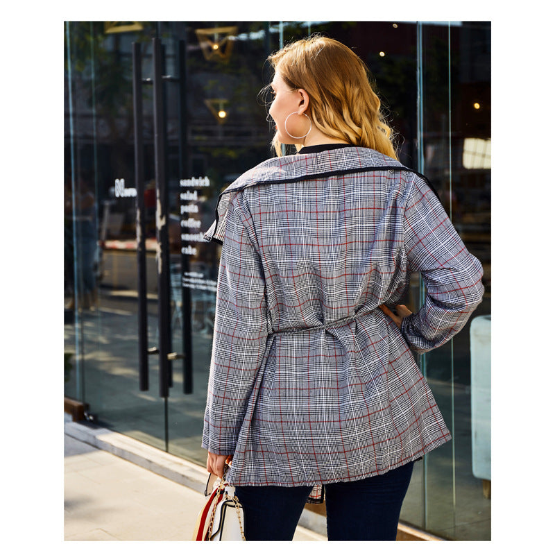 Lace-up waist mid-length trench coat