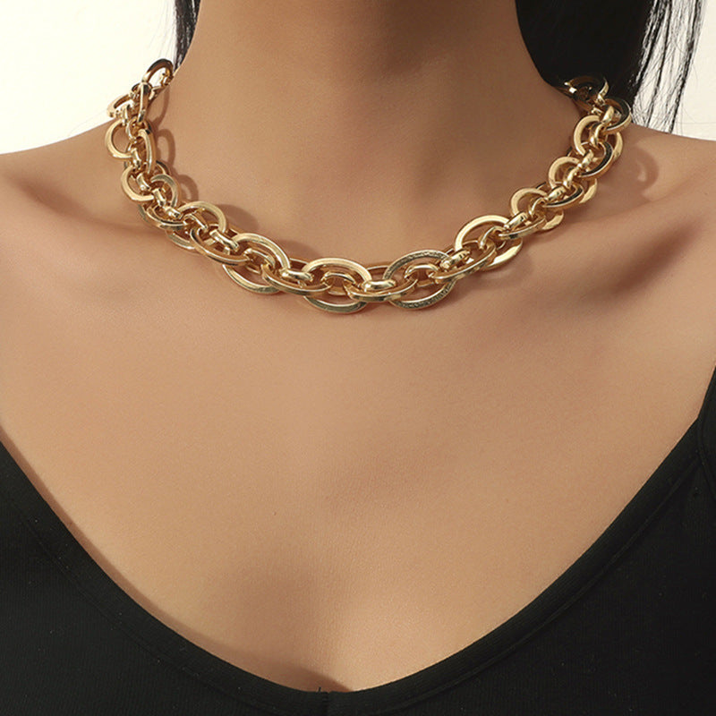 Stitched Pearl Pendant Short Necklace