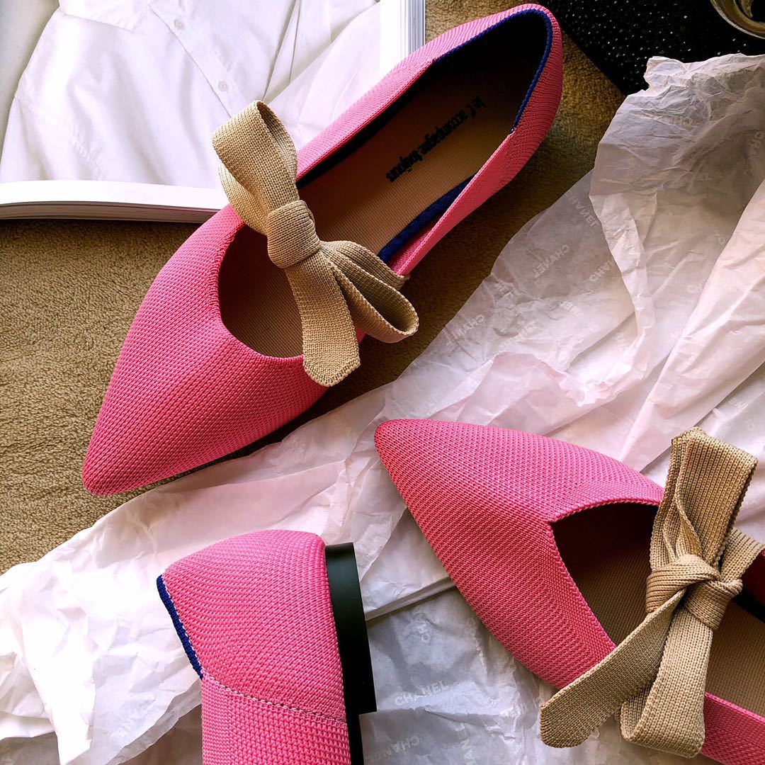 Mary Jane women's shoes with pointed bow
