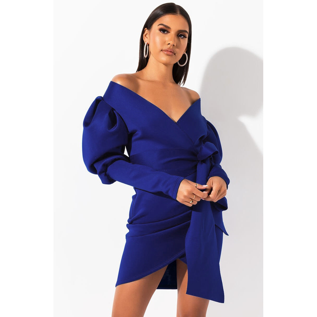 V-neck puff sleeve bow tie dress