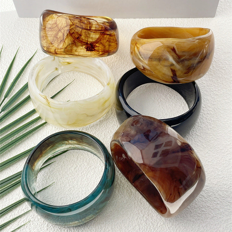 Resin Oval Wide Geometric Blooming Bracelet