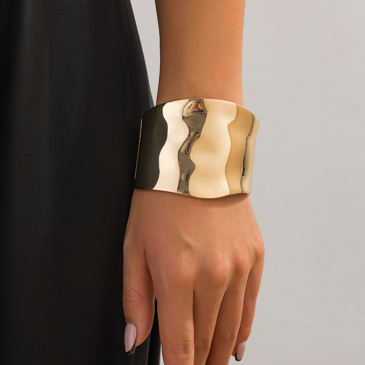 Irregular Metal Wide Curved Glossy Spring Bracelet