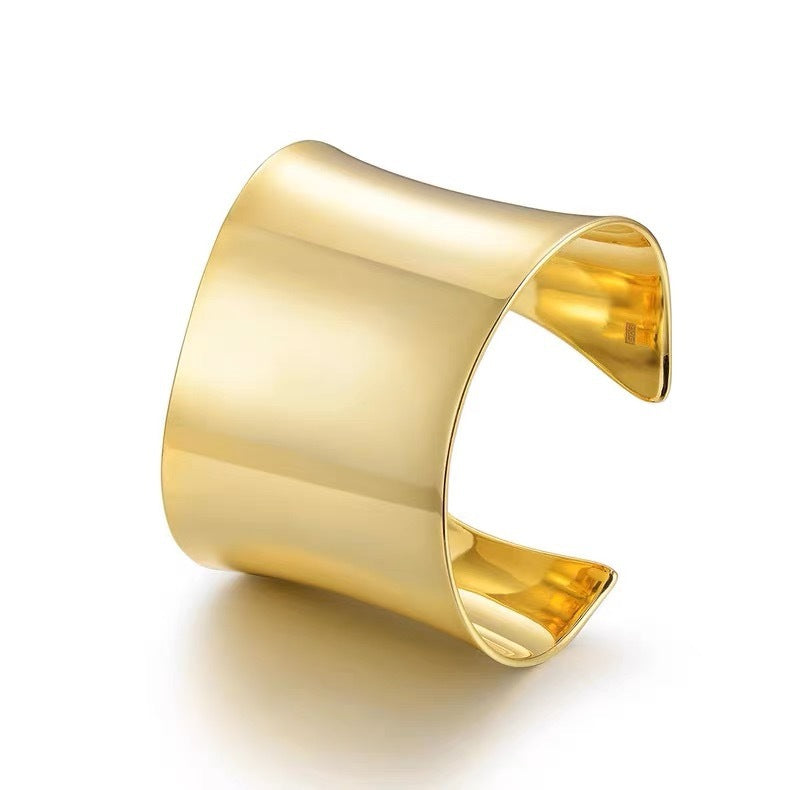 Curved Wide Glossy Bracelet Niche