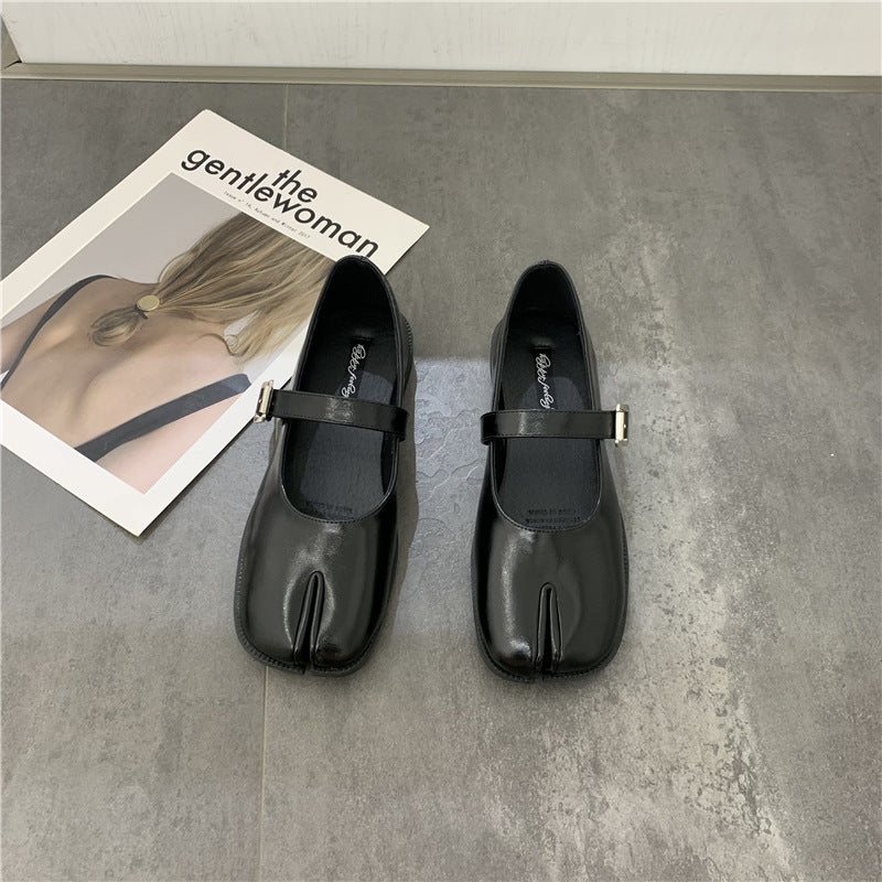 Split Toe Mary Jane Shoes