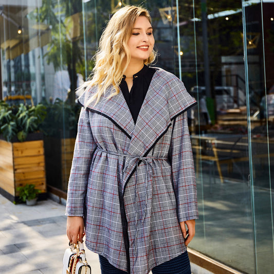 Lace-up waist mid-length trench coat