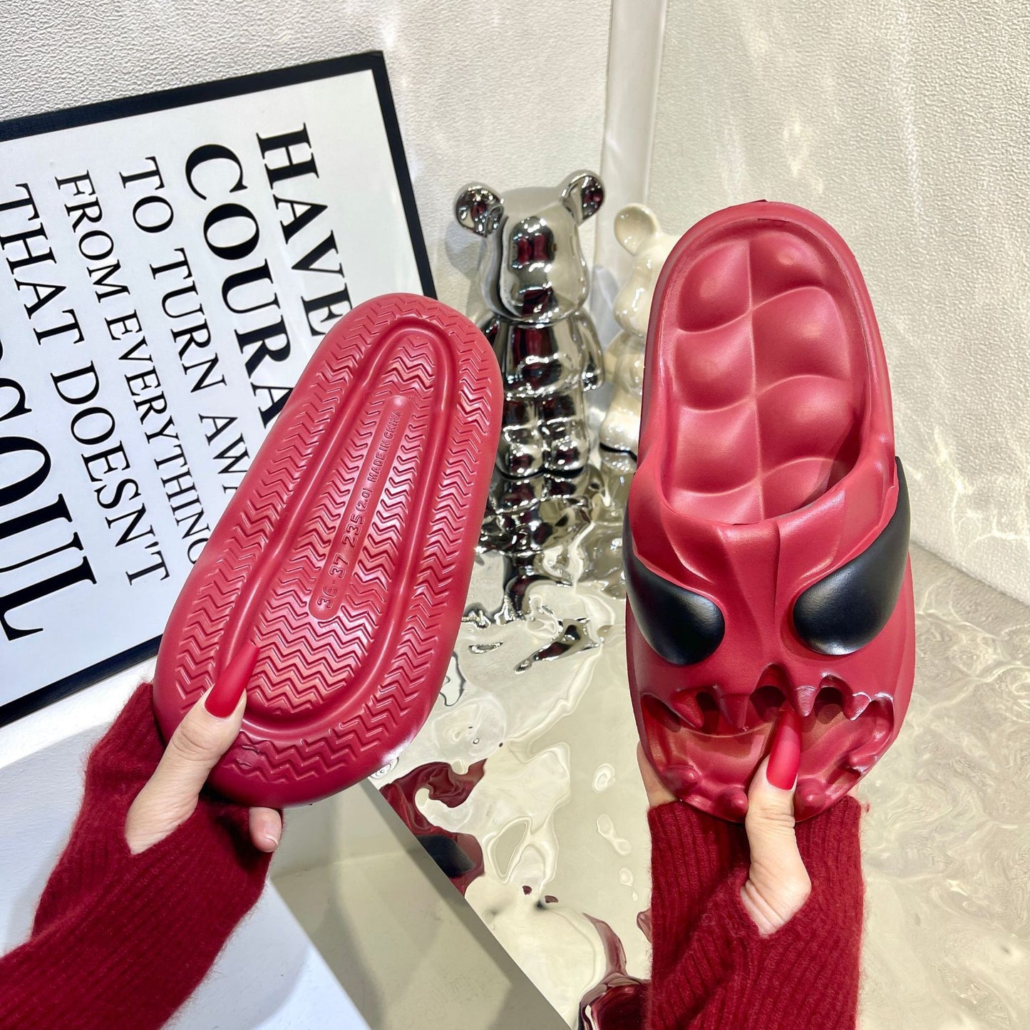 New Slippers Home Non-slip Thick Bottom Deodorant And Breathable