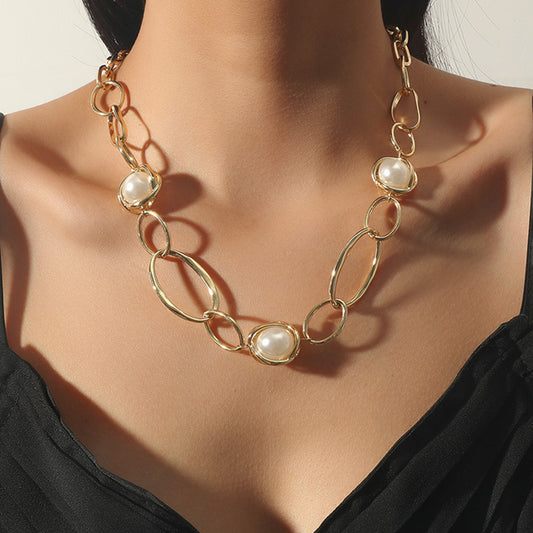 Stitched Pearl Pendant Short Necklace