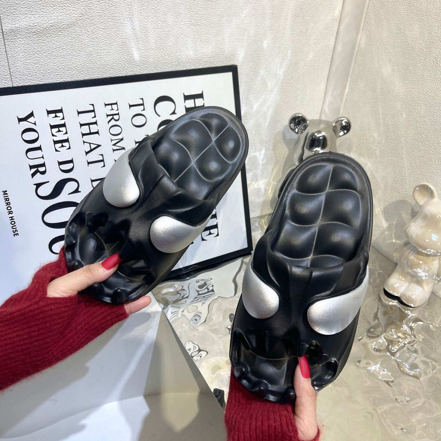 New Slippers Home Non-slip Thick Bottom Deodorant And Breathable