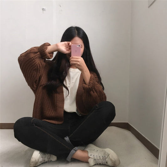 Mid-length versatile knit cardigan