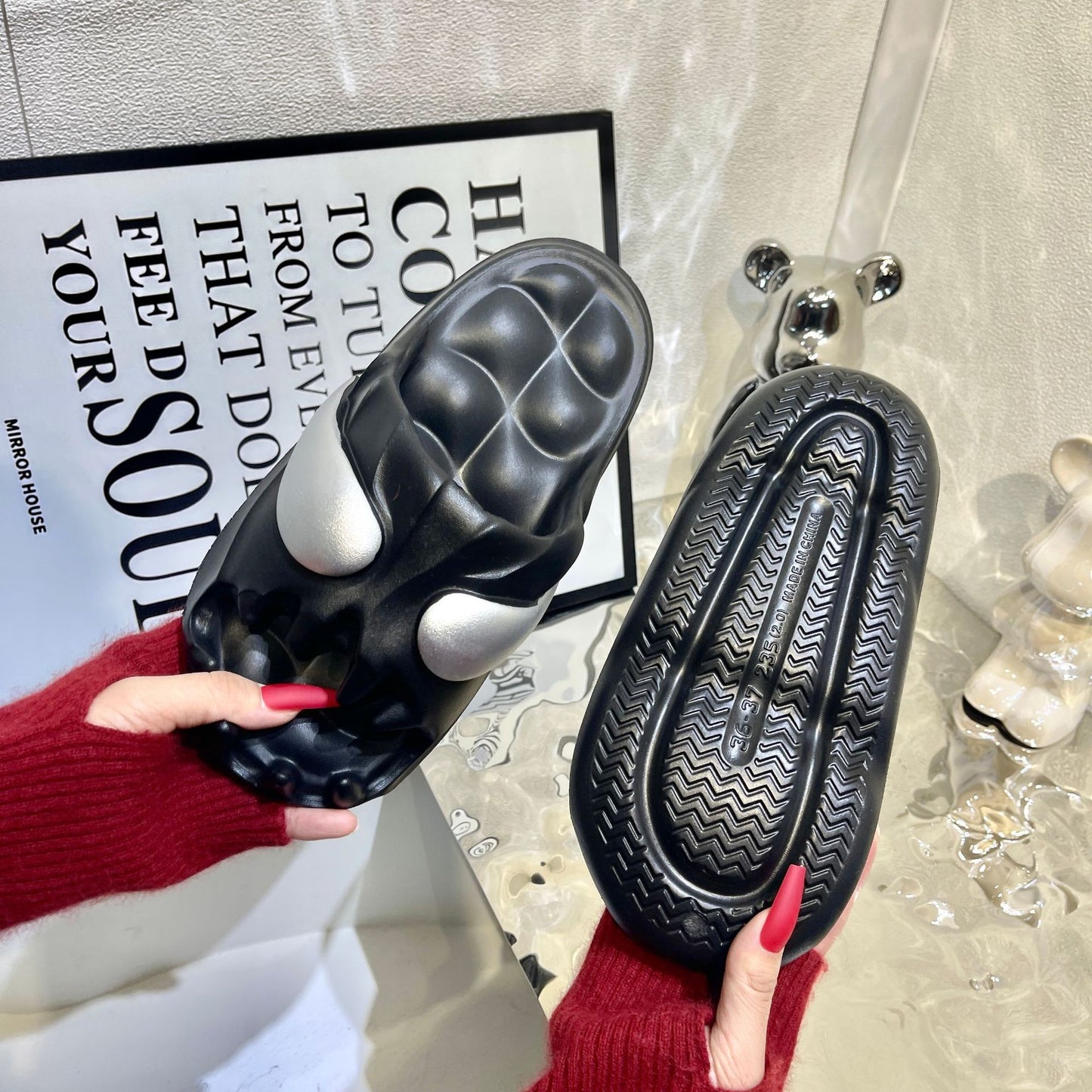 New Slippers Home Non-slip Thick Bottom Deodorant And Breathable