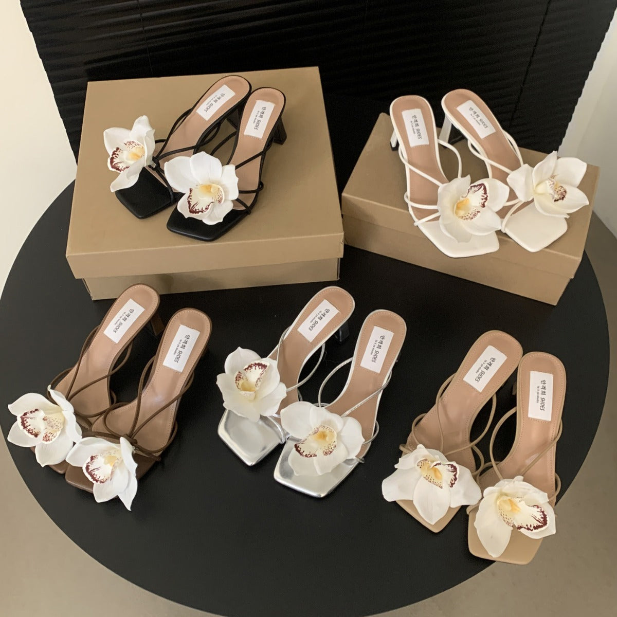 French-style Detachable Flower Flip-toe Roman Sandals